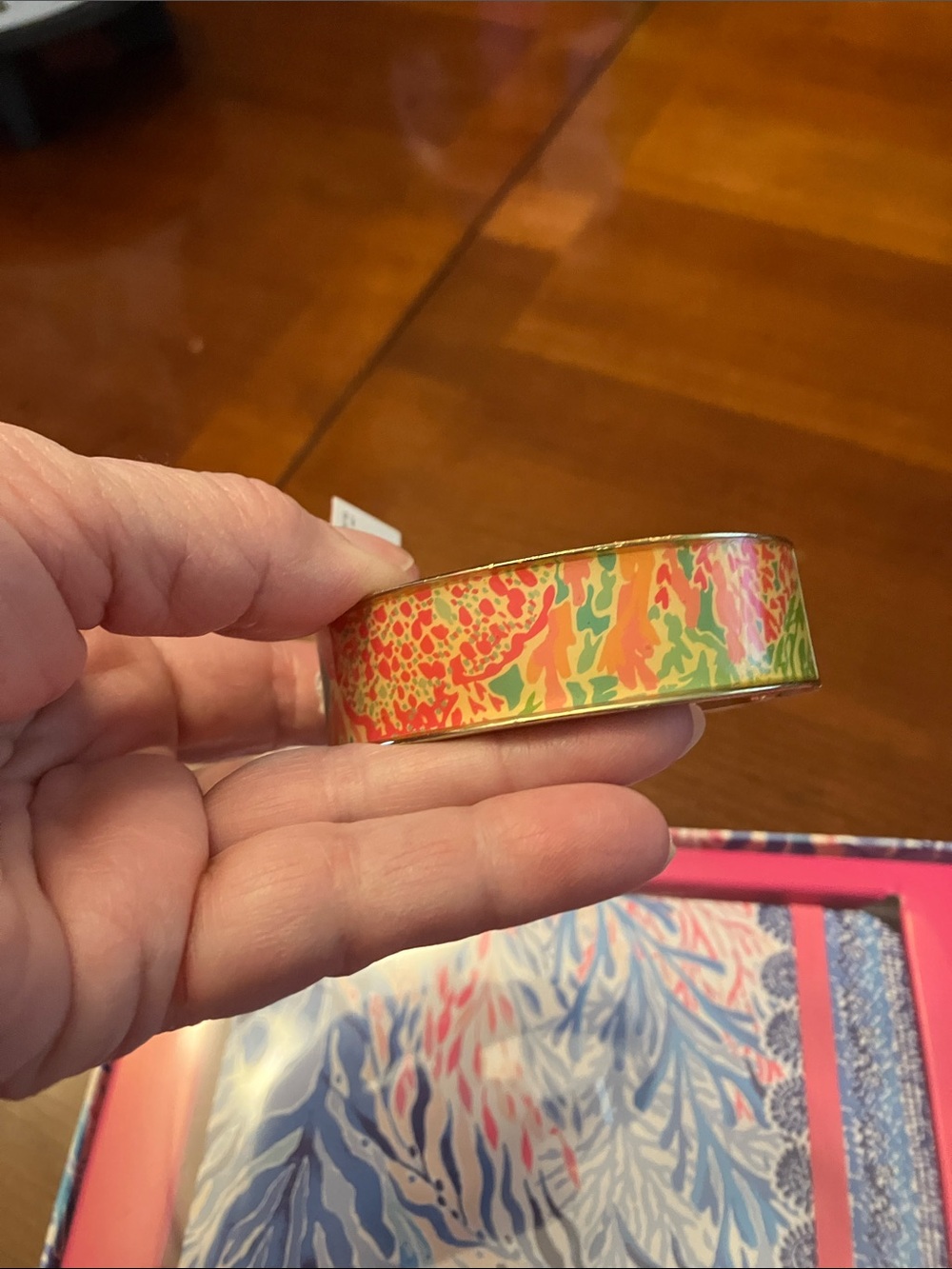 LILLY PULITZER. MOTHER’S DAY GIFT. NWT ON BOTH-JOURNAL SET & BANGLE BRACELET. - Picture 3 of 15